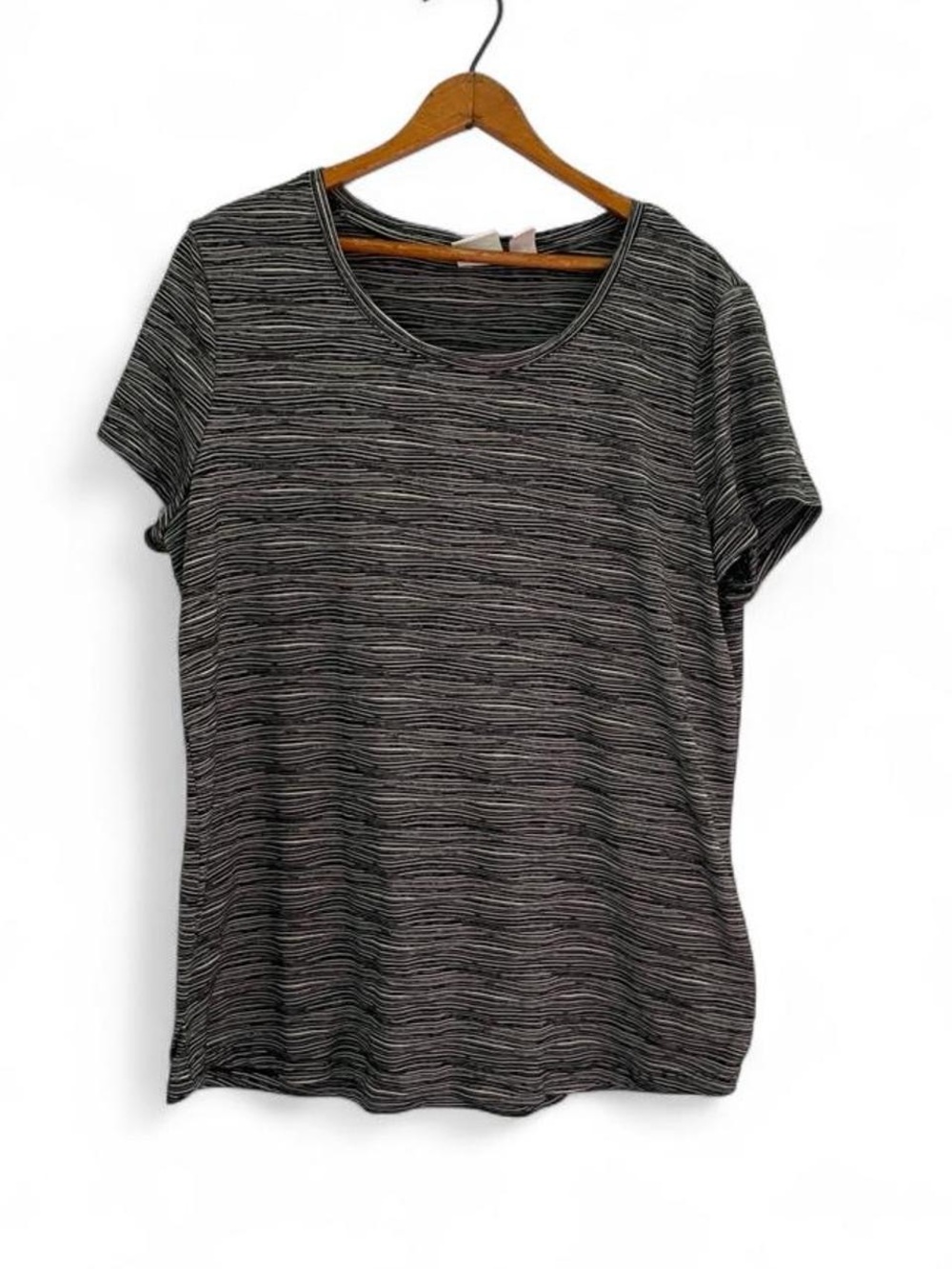 Weekends by Chicos XL Women's Black White Stripe T-Shirt Activewear Summer Fall
